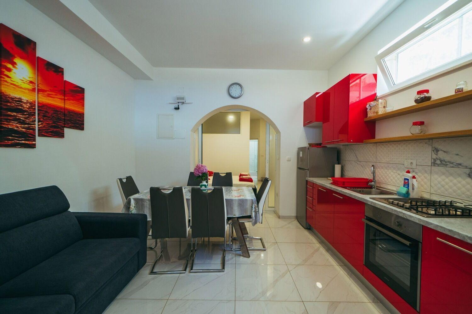 Apartments Lovre - Close To The Sea Brela Esterno foto