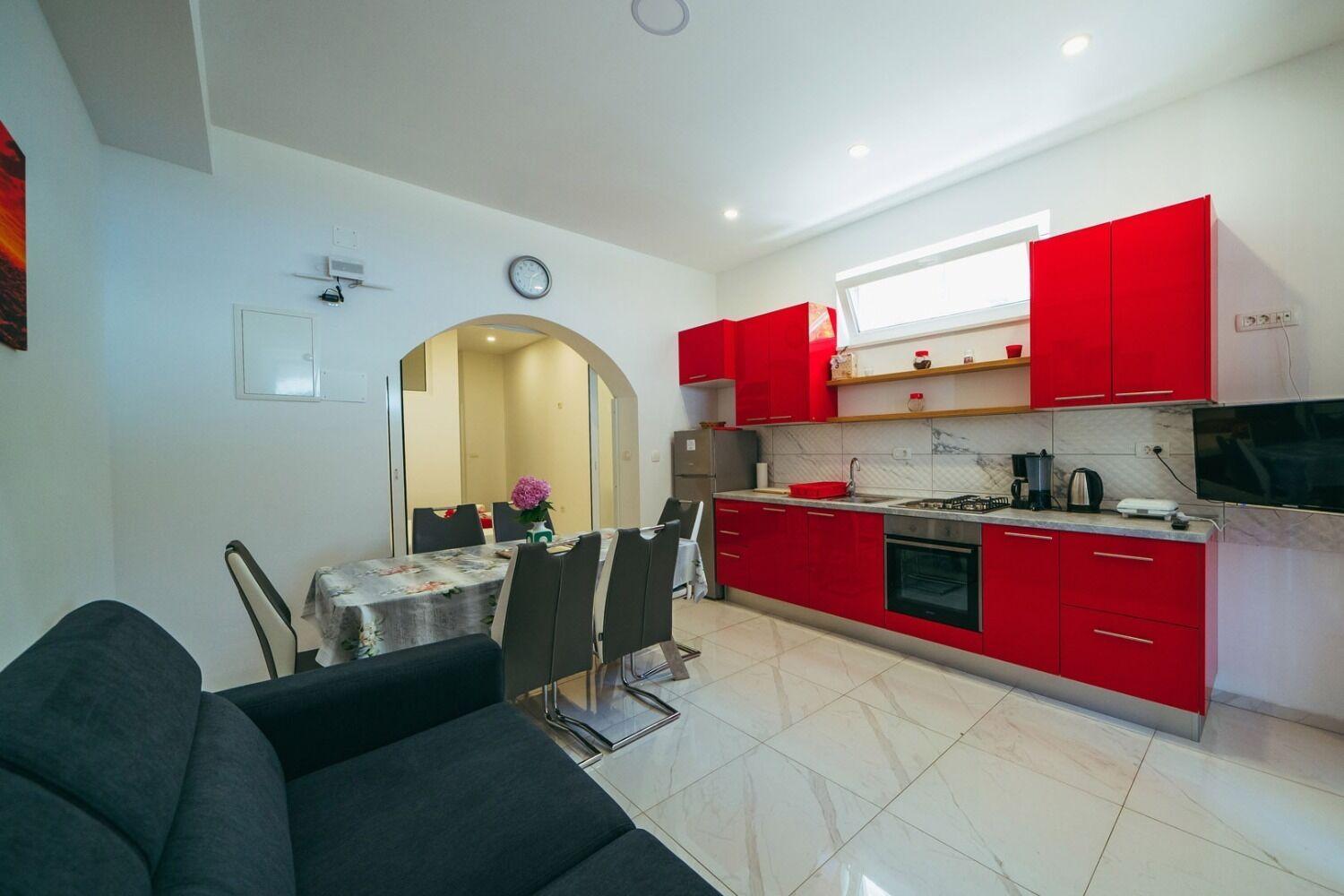Apartments Lovre - Close To The Sea Brela Esterno foto