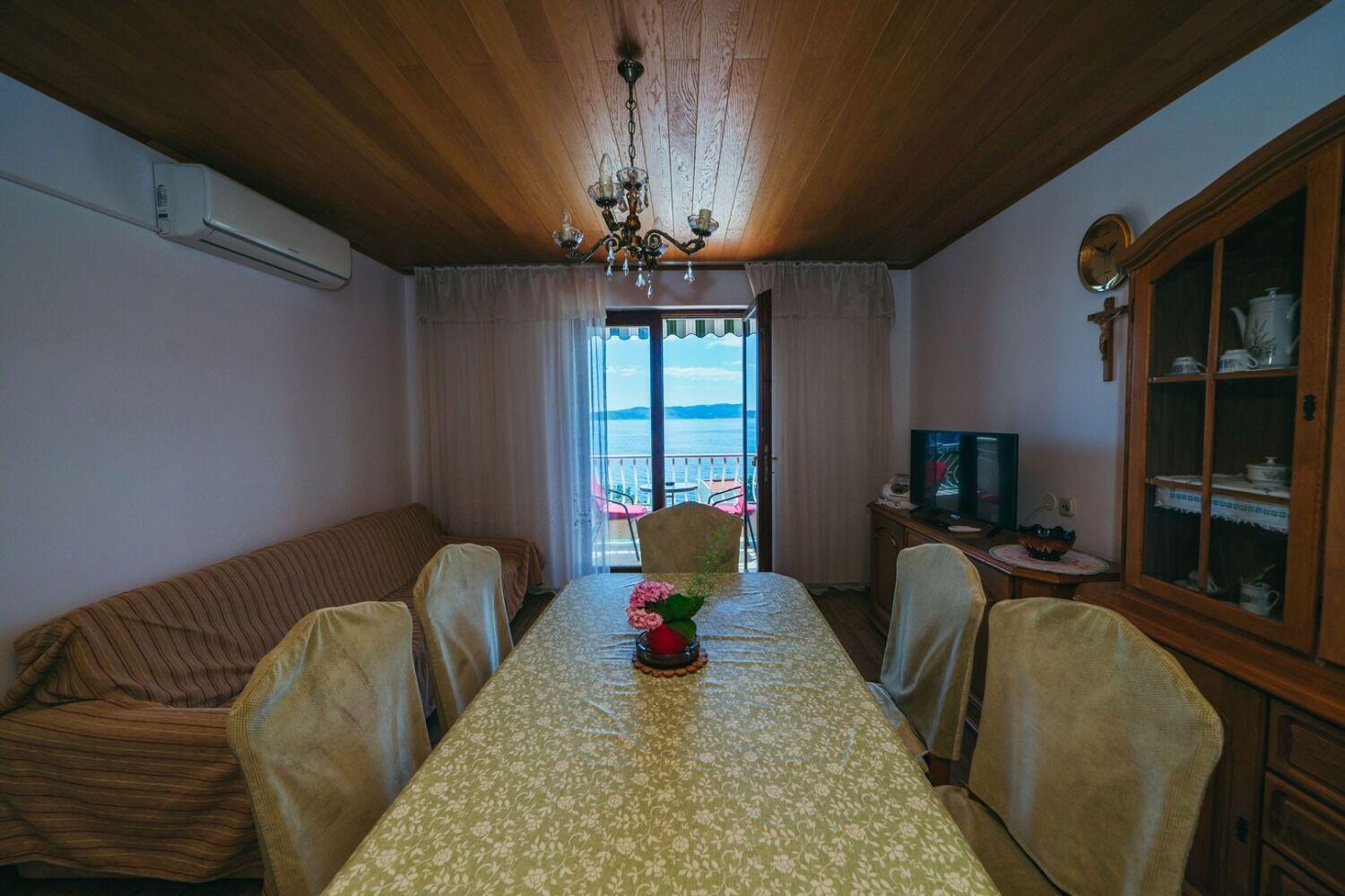 Apartments Lovre - Close To The Sea Brela Esterno foto