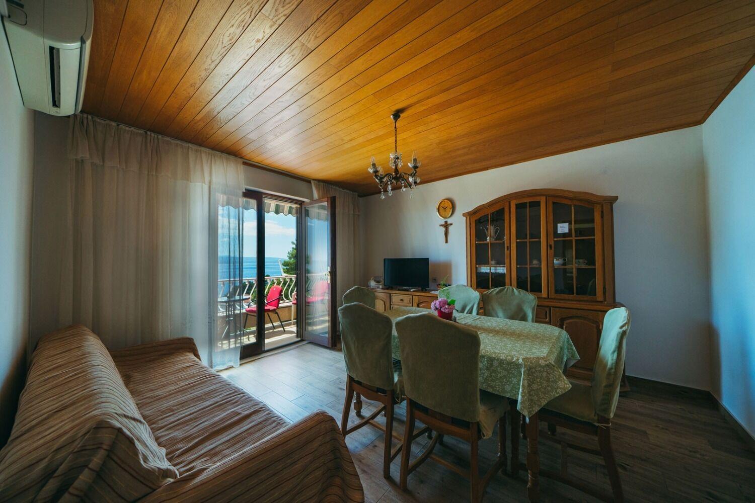 Apartments Lovre - Close To The Sea Brela Esterno foto