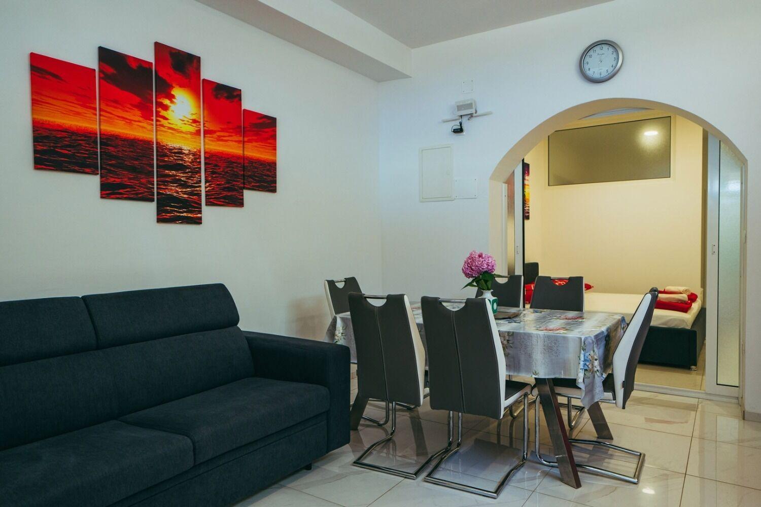 Apartments Lovre - Close To The Sea Brela Esterno foto